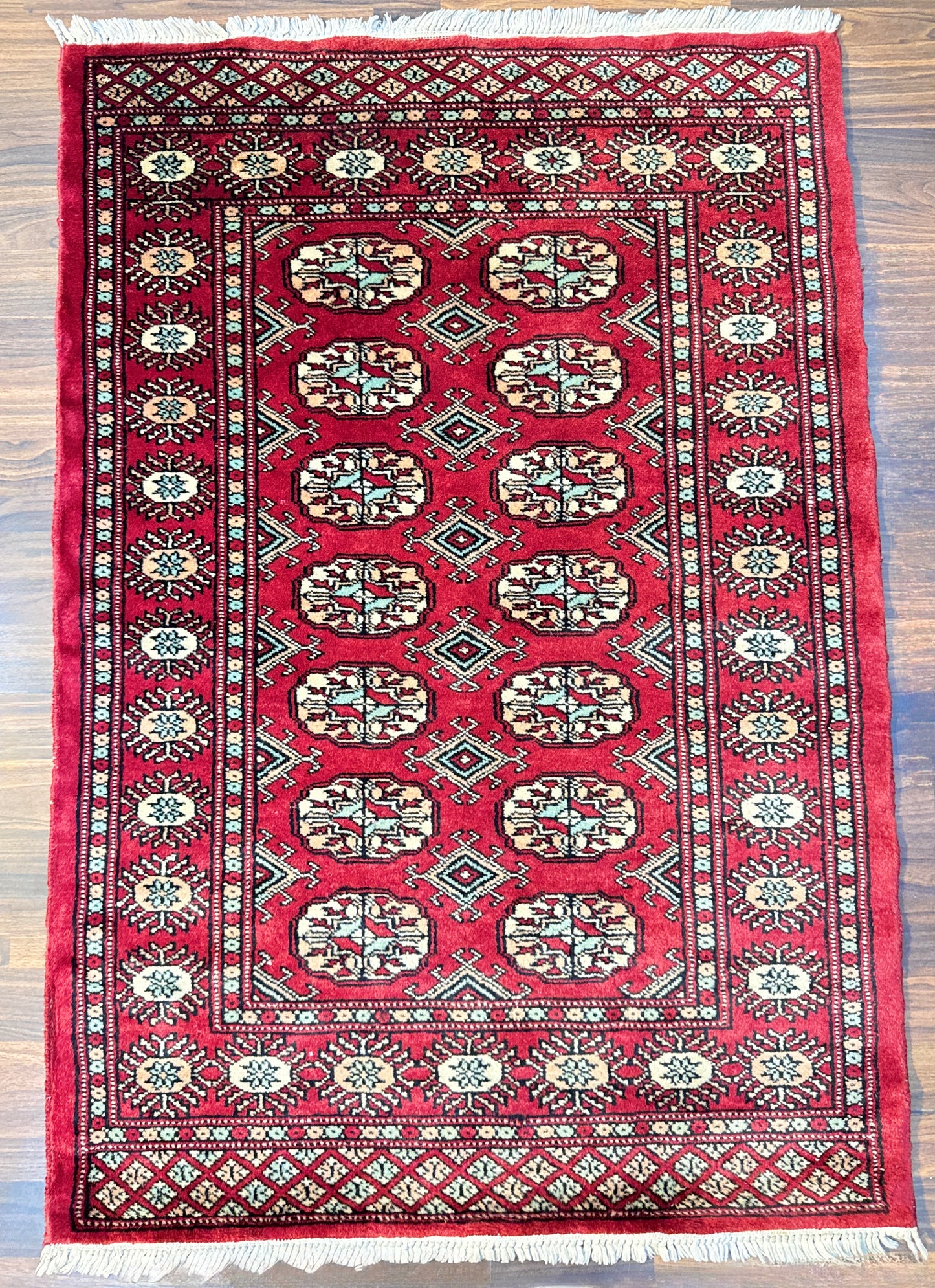 Hand Knotted Traditional Bokhara Rug