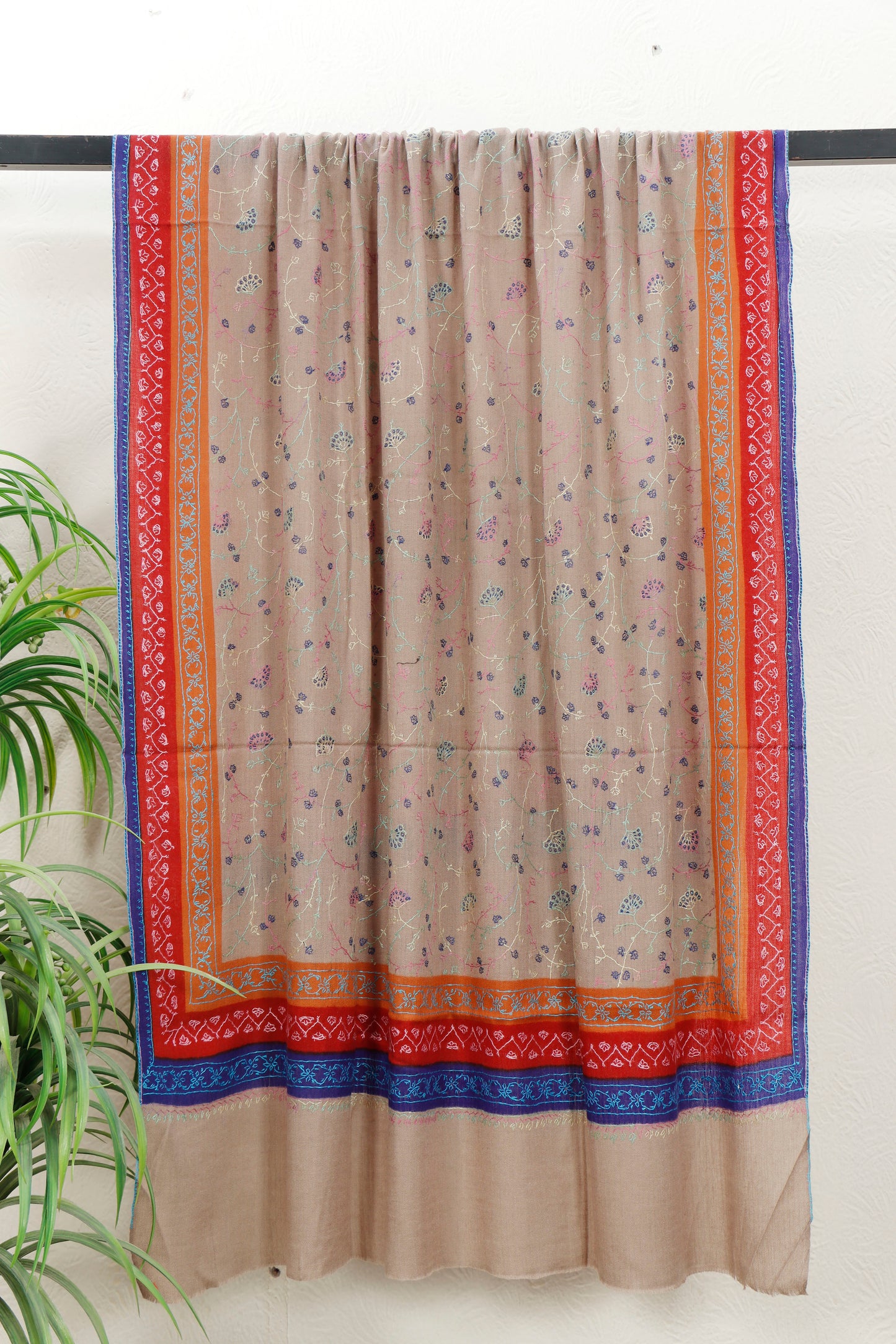 Kashmiri Shawl Sui Work