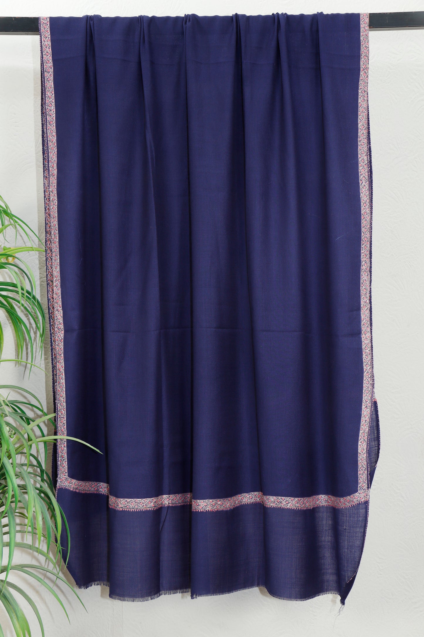 Kashmiri Shawl Sui Work