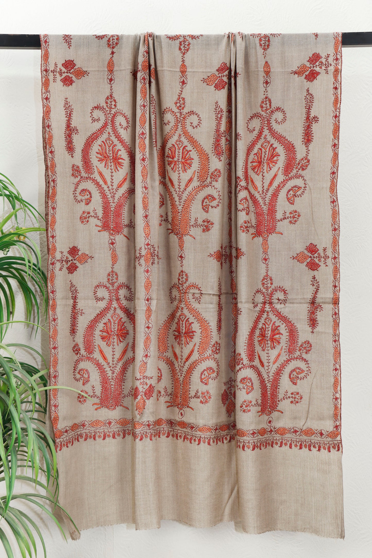 Kashmiri Shawl Sui Work