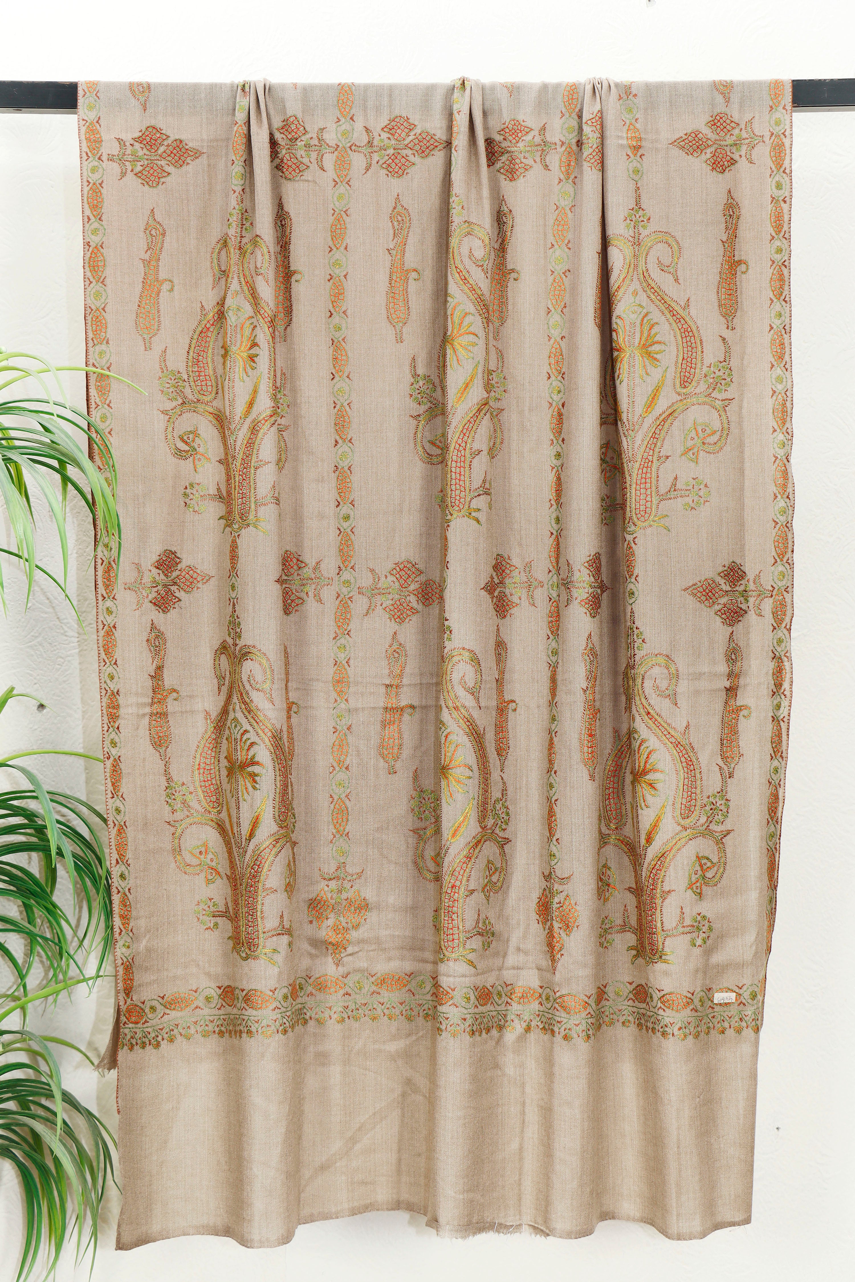 Sui Jaal Toosh Shawl