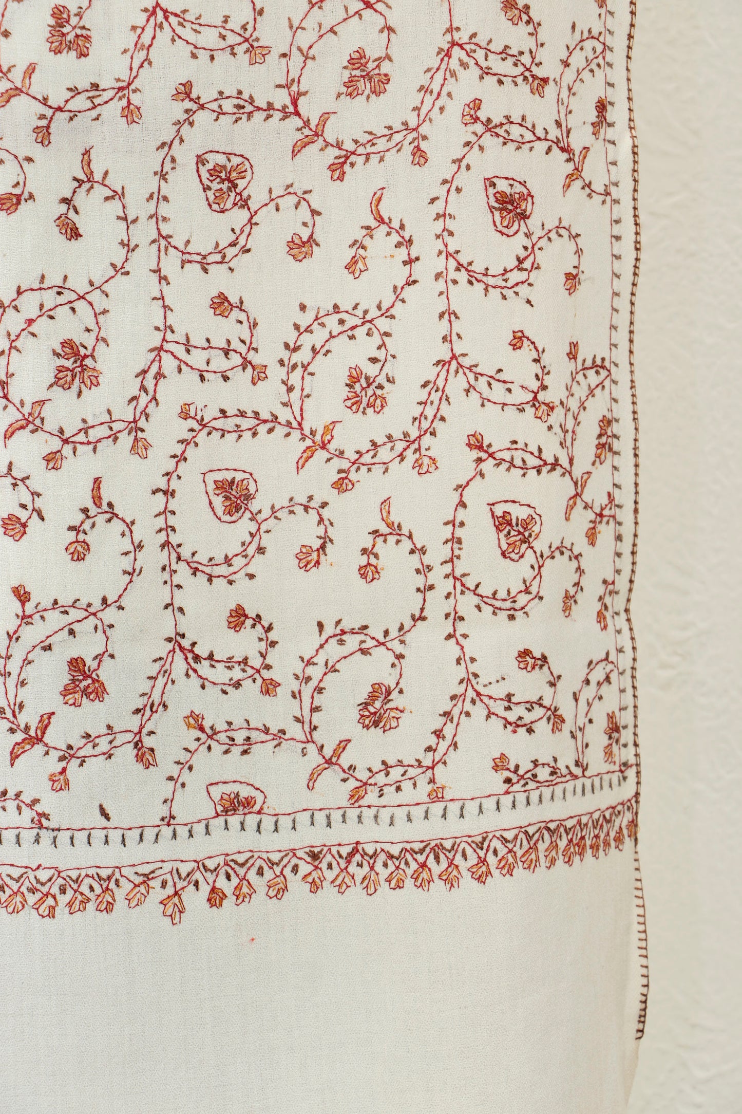 Sui Jaal Toosh Shawl